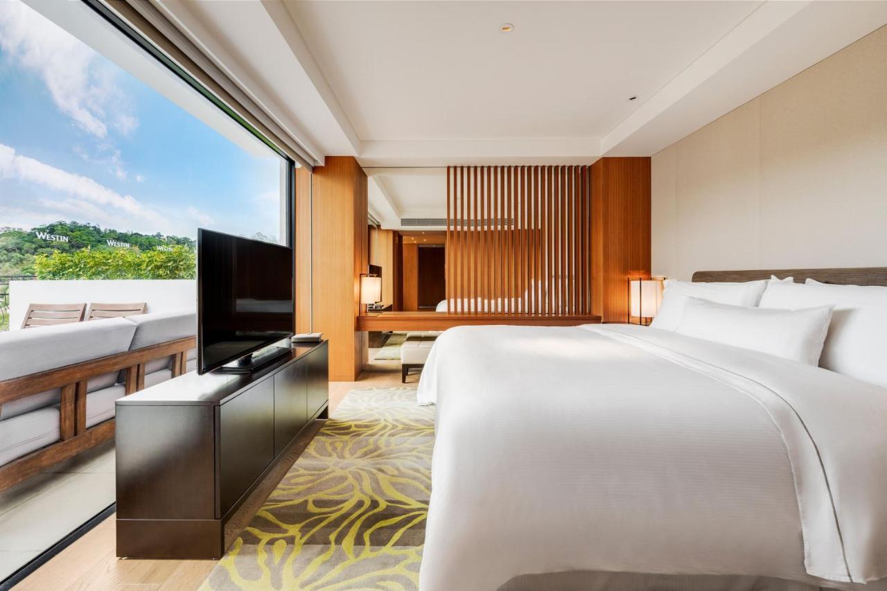 The Westin Tashee Resort, Taoyuan Daxi Esterno foto A bedroom at the hotel